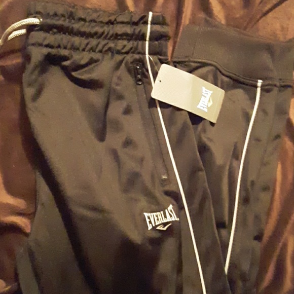 Joggers - Picture 7 of 8